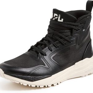 APL Techloom defender | black | 8.5 women’s